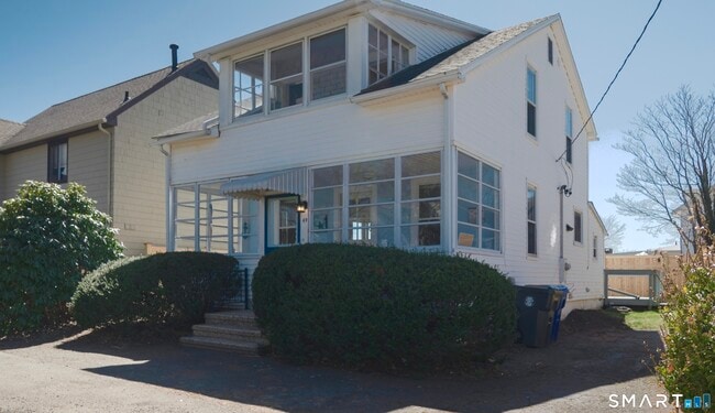 Building Photo - 49 Sound View Heights