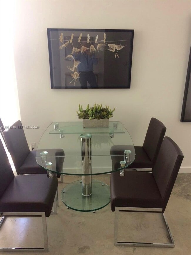 Building Photo - 151 SE 1st St