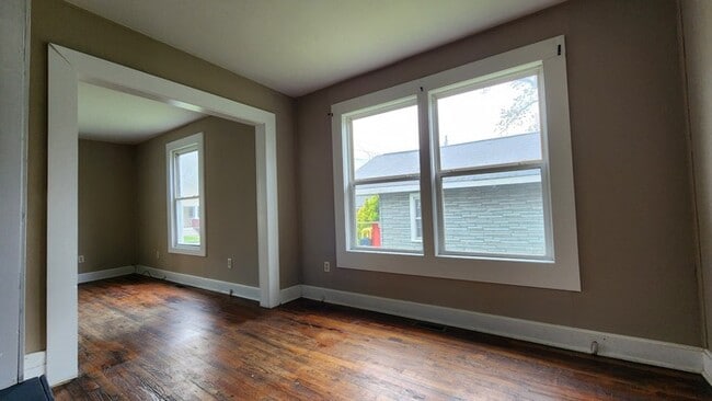 Building Photo - Four bedroom house for rent