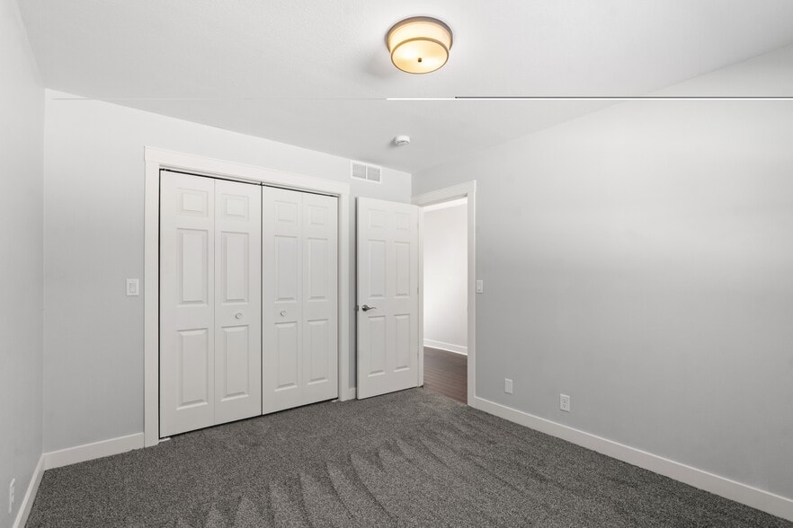 Building Photo - N6453 Harold St