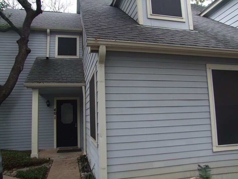 Building Photo - 8330 Fathom Cir