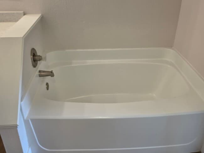 Building Photo - FOR RENT!!! SIMPLY STUNNING (REMODELED) 3 BEDROOM 2 BATH SINGLE FAMILY HOME...