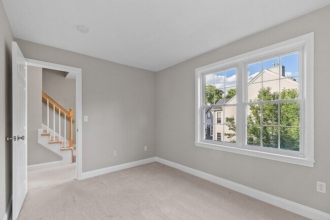 Building Photo - 67 N Quinsigamond Ave