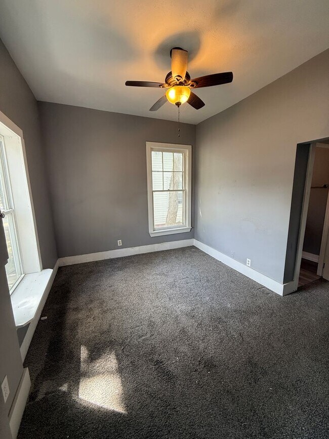 Building Photo - 1 bedroom/1 bathroom