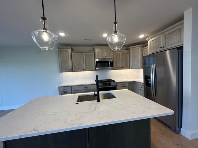 Building Photo - 5317 Makana Ln