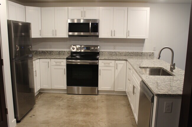 Building Photo - 408 Wellons St