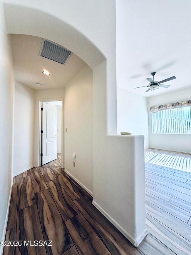 Building Photo - 5206 N Canyon Rise Pl