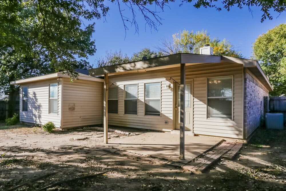 Building Photo - 6366 Twilight Cir