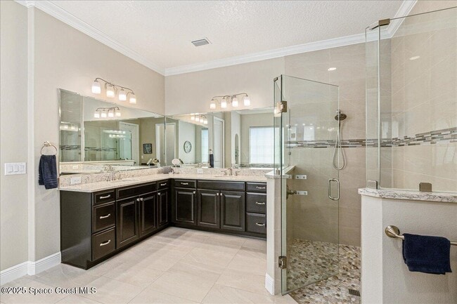 Building Photo - 2228 Zuma Ln