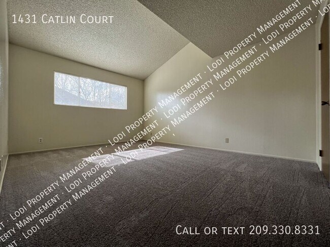 Building Photo - 1431 Catlin Ct
