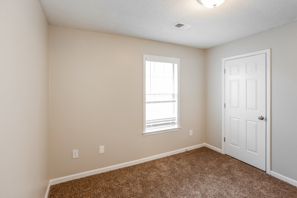 Building Photo - 7851 Chesterfield Dr S