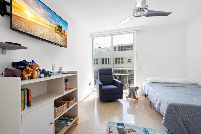 Building Photo - 4775 Collins Ave