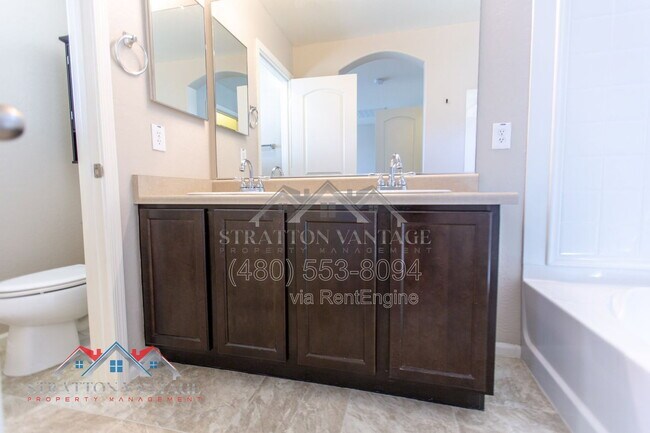 Building Photo - 2218 N 77th Dr