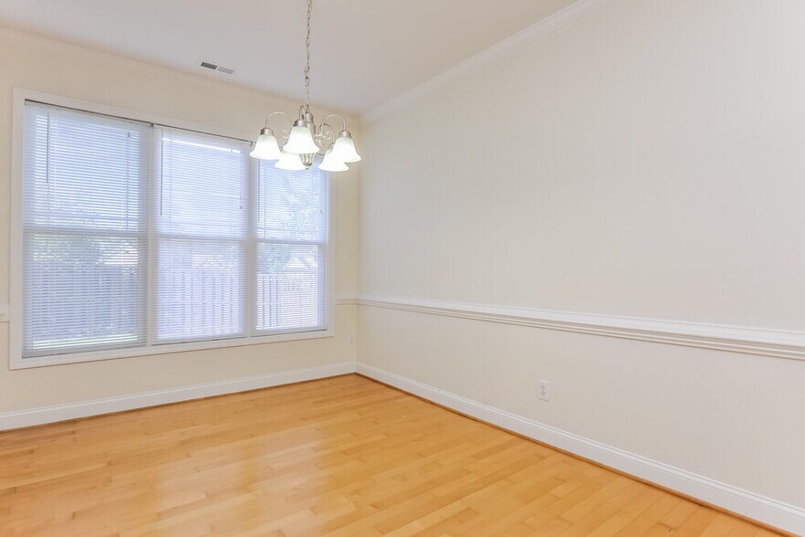 Building Photo - 3151 La Costa Way