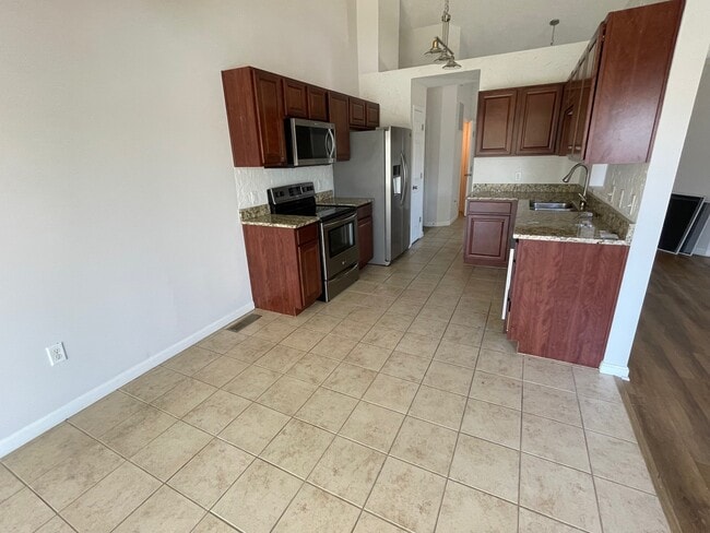 Building Photo - 5022 Dayflower Dr