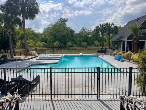 Building Photo - 145 Longleaf Dr