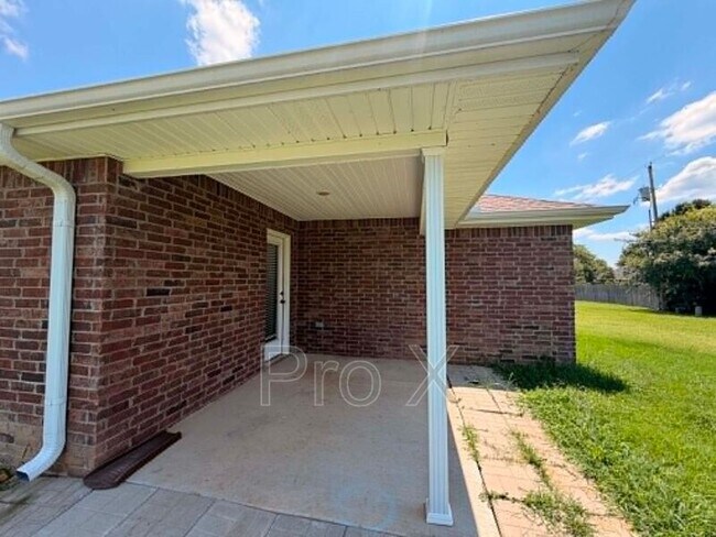 Building Photo - 347 Sidney Ln