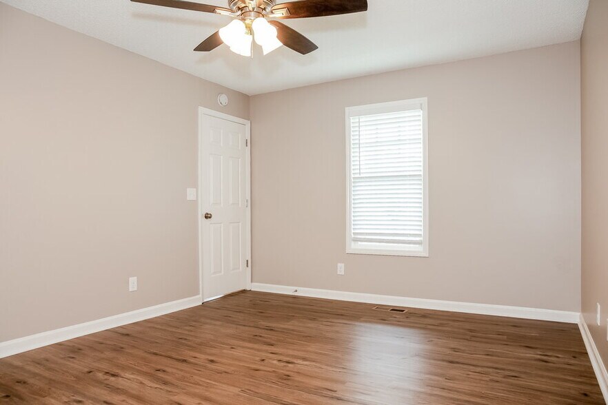 Building Photo - 2032 Pine Needle Ct