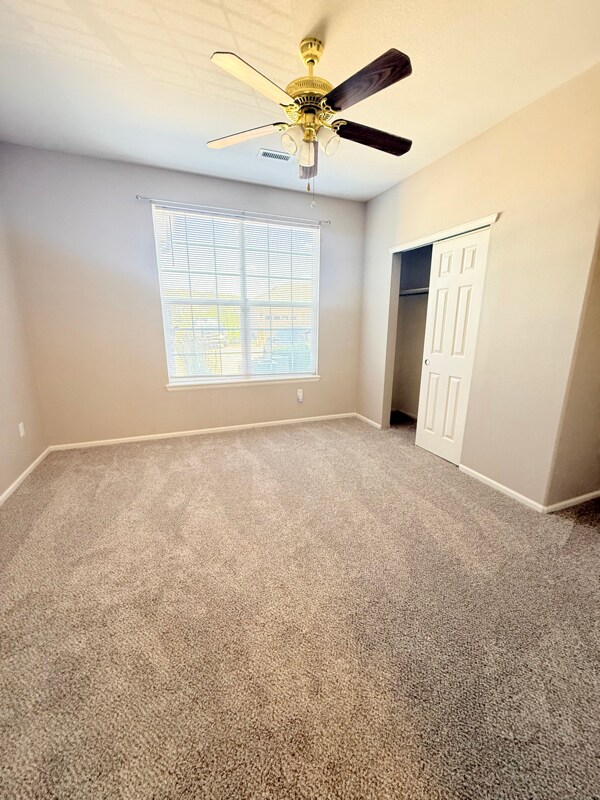 Building Photo - 1575 Olympia Cir