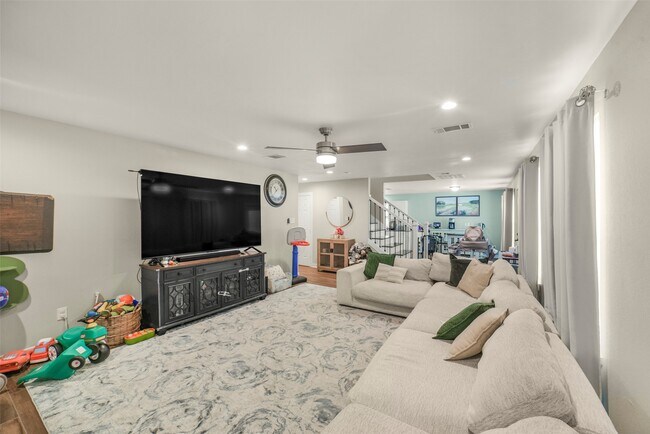 Building Photo - 11026 Desert Springs Cir