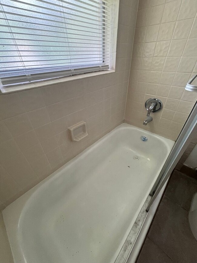 Building Photo - Great apartment and Location in CORAL SPRING