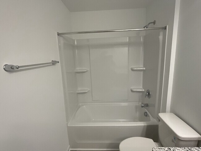 Hall Bath - 235 Sweetbay Tree Dr