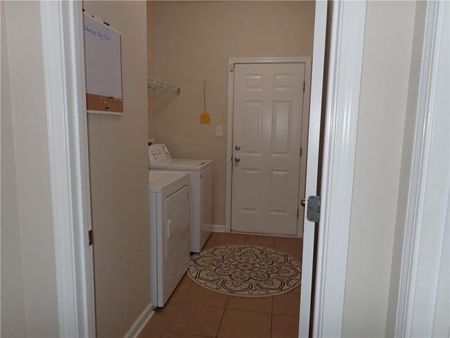 Building Photo - 3861 Branford Ct