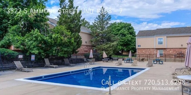 Building Photo - Remodeled Ground Floor Condo