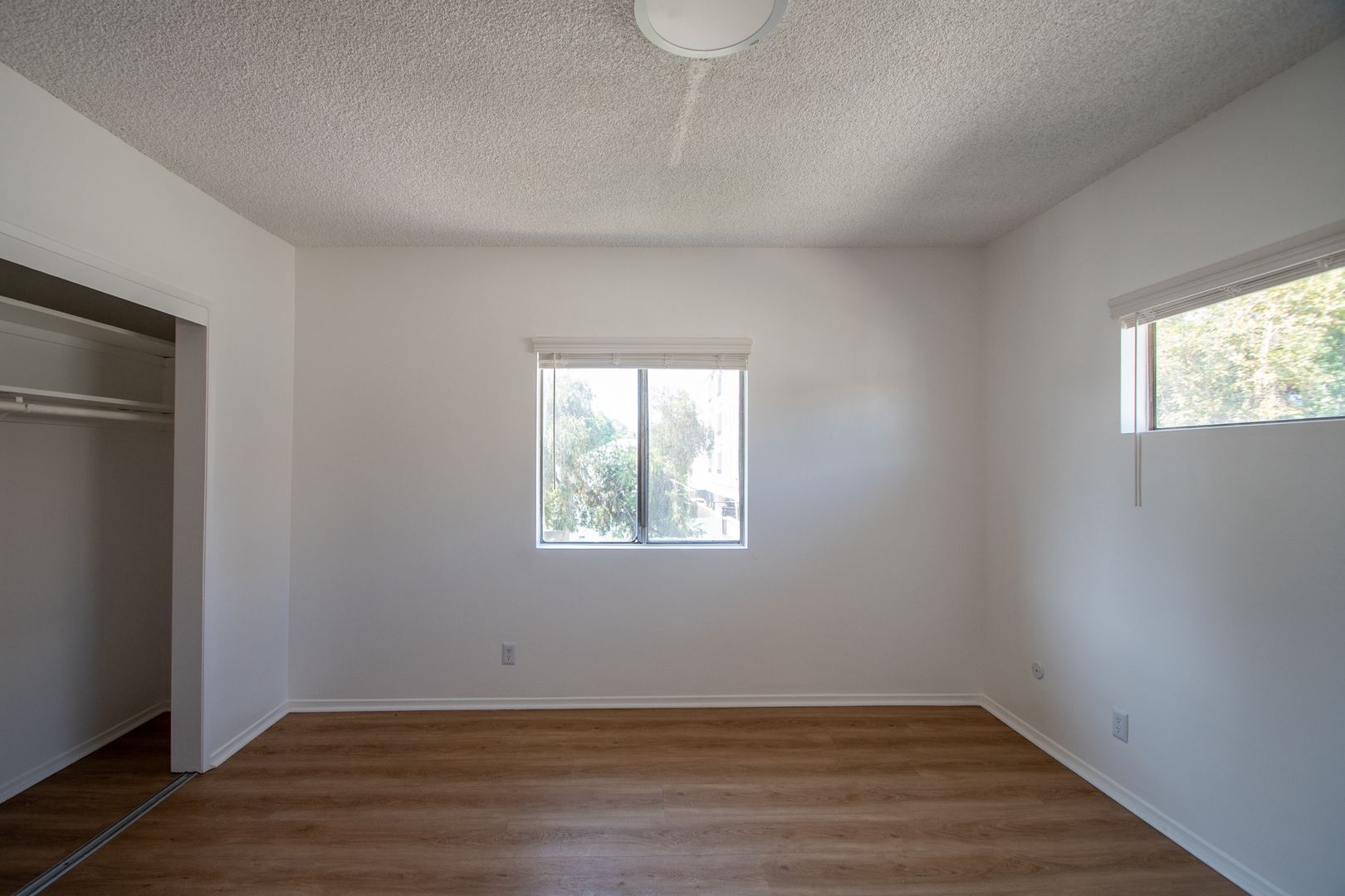 Building Photo - 10925 Peach Grove St