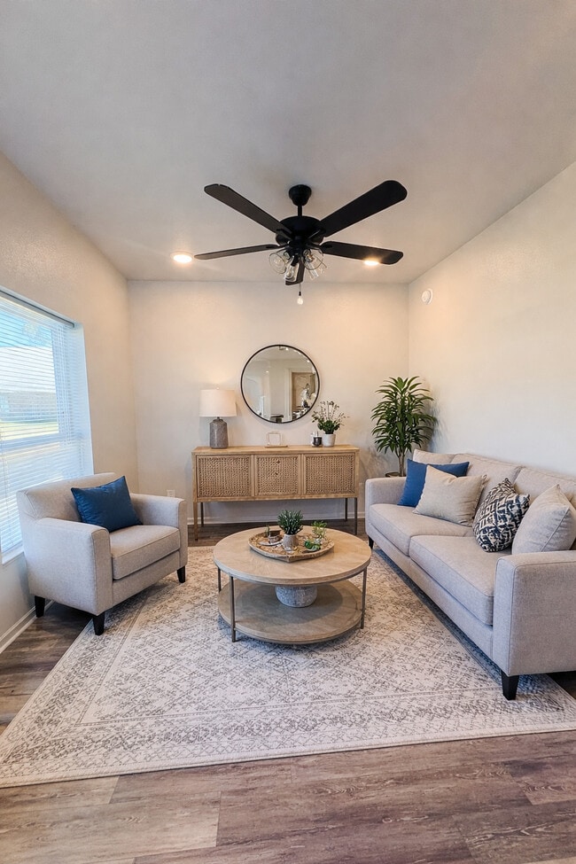 Living Room - Sparta Colquitt