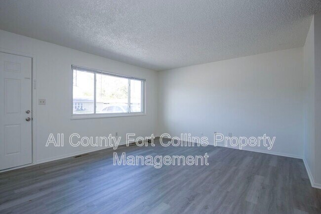 Building Photo - 1718 Larch St