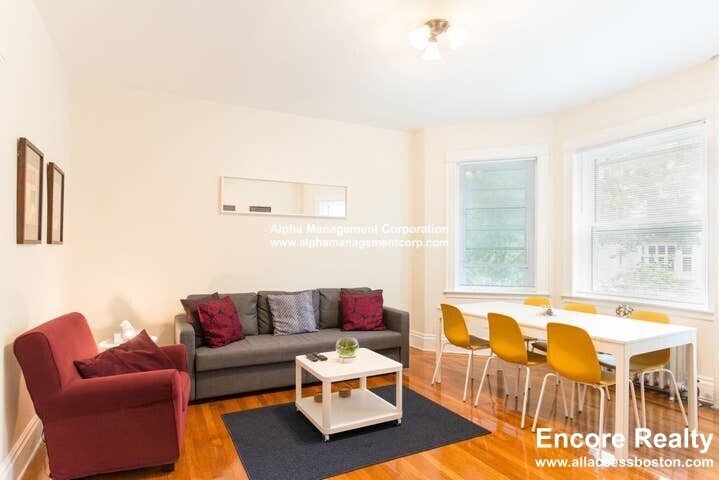 Building Photo - 22 Euston St