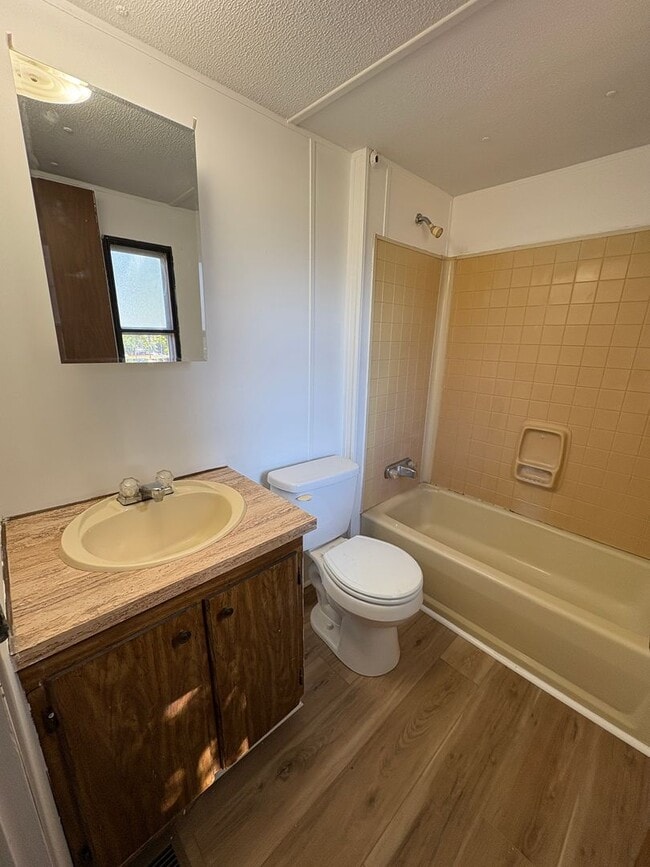 Building Photo - Two bedroom single wide on a private lot!