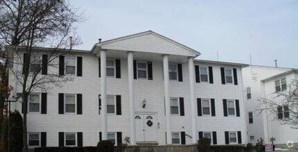 Building Photo - 262 -264 George Waterman Road