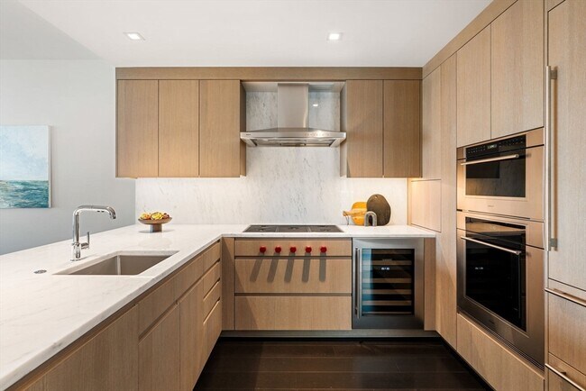 Building Photo - 150 Seaport Blvd