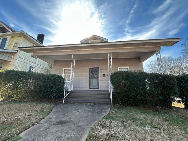 Primary Photo - 400 11th St SW