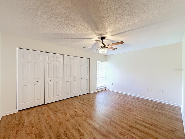 Building Photo - 4050 SE 20th Ct