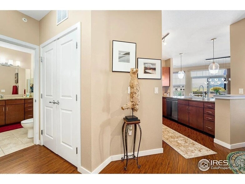 Building Photo - 13598 Via Varra