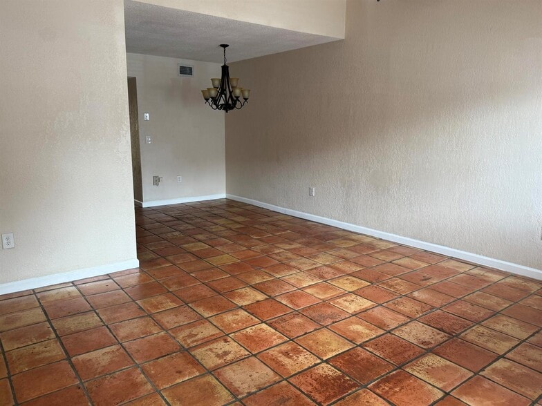 Building Photo - 6978 NW 166th Ter