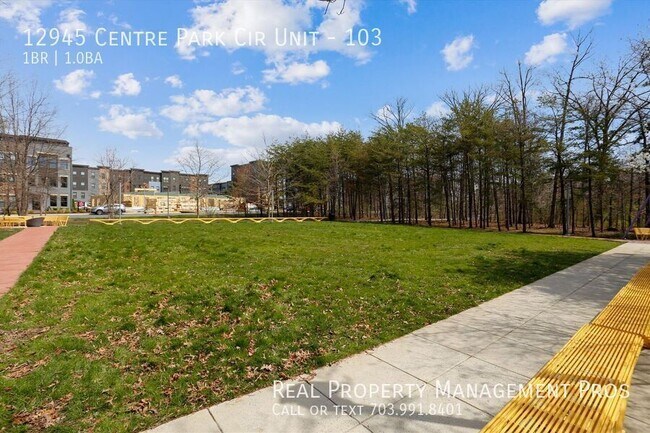 Building Photo - 12945 Centre Park Cir
