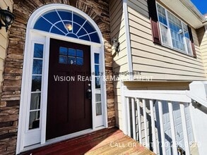 Building Photo - 4841 Ventnore Pl