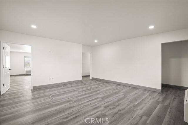 Building Photo - 14335 Hamlin St