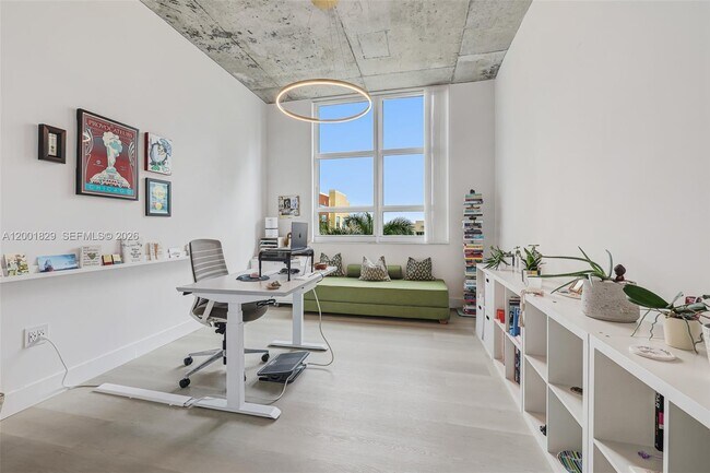 Building Photo - 2001 S Biscayne Blvd