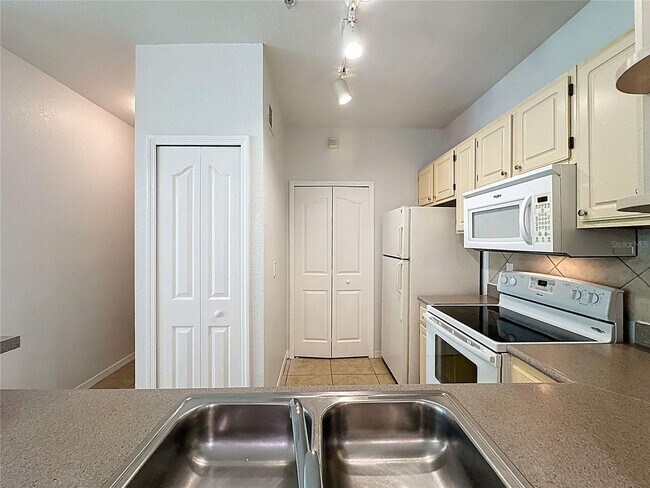 Building Photo - Condo in Legacy Dunes, Kissimmee