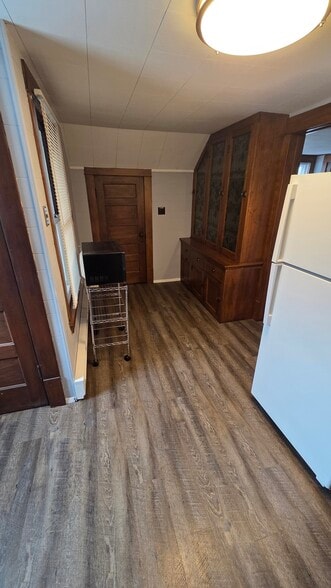 Building Photo - 919 Harney Ave