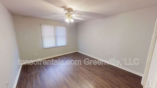 Building Photo - 201b Hipps Ave