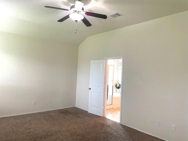 Building Photo - 23727 San Barria Dr