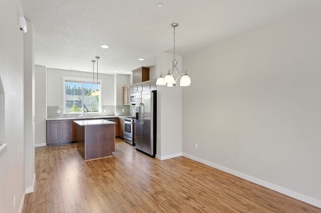 Building Photo - Beautiful 2-Bedroom, 2.5-Bath Townhome wit...