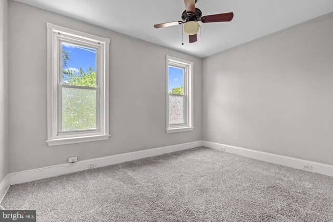 Building Photo - 466 Shurs Ln