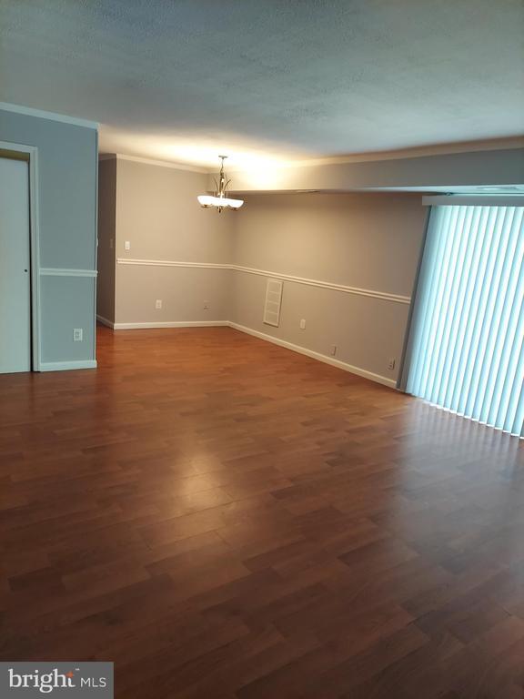 Building Photo - 5507 Karen Elaine Dr